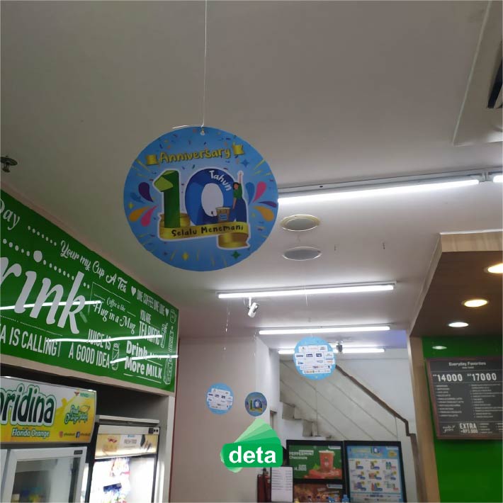Hanging Banner by Deta