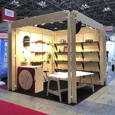 Ide Design Booth Pameran - Sentuhan Estetika Kayu Natural