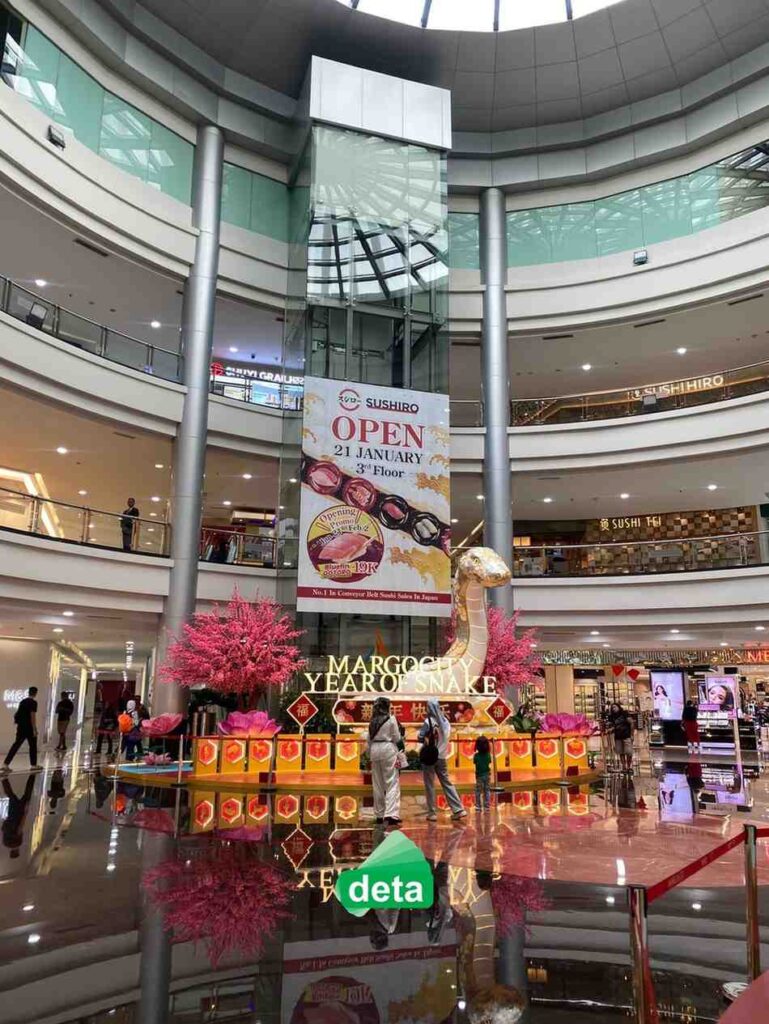 jasa cetak hanging banner or giant banner untuk sushiro di margonda by deta