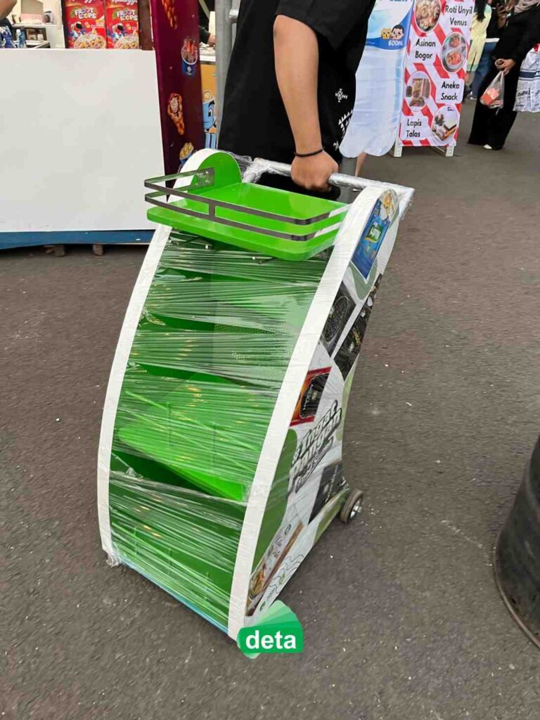jasa pembuatan troli atau rak display by deta - food station event prj 2026 tampak depan
